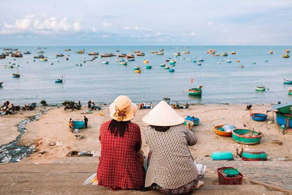 Làng chài là địa điểm check in Phan Thiết mang đậm hơi thở cuộc sống.