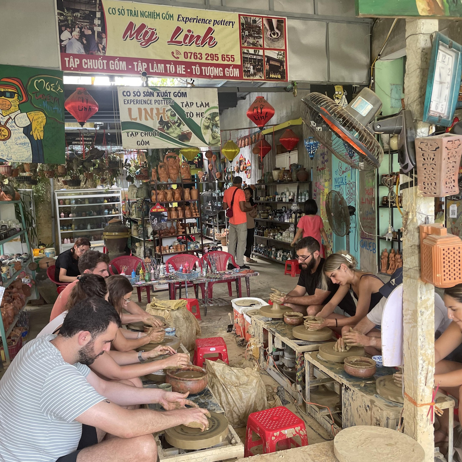 Trải nghiệm làm gốm là hoạt động thú vị tại các địa điểm du lịch ở Quảng Nam.