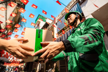 Những yếu tố ảnh hưởng đến sự hài lòng của khách hàng khi mua sắm online