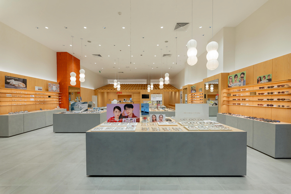 Cửa hàng kính mắt JINS thời trang tại AEON MALL Tân Phú Celadon